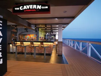 Norwegian Bliss - Entertainment