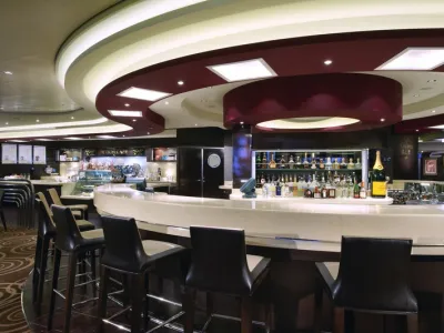 Norwegian Breakaway - Entertainment