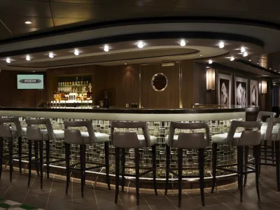 Norwegian Dawn - Entertainment