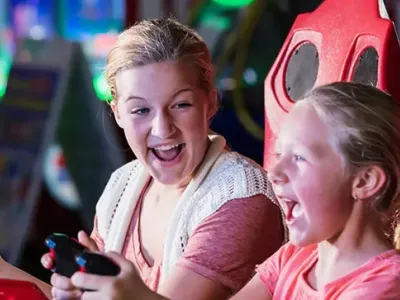 Norwegian Dawn - Entertainment