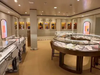 Norwegian Escape - Entertainment