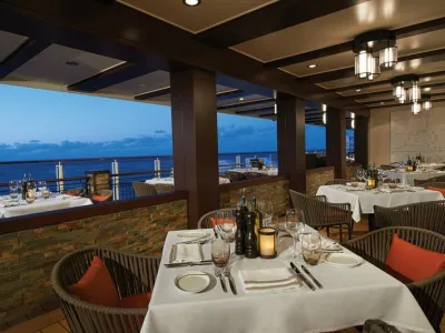 Norwegian Escape - Dining