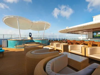 Norwegian Escape - Entertainment