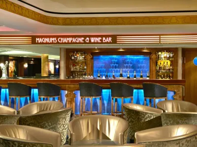 Norwegian Gem - Entertainment