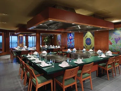Norwegian Jewel - Dining