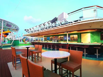Norwegian Joy - Entertainment