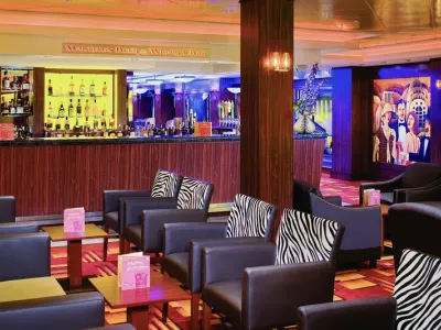 Norwegian Pearl - Entertainment