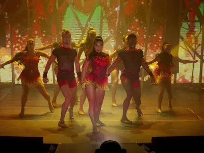 Norwegian Dawn - Entertainment