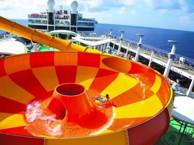 Norwegian Epic - Entertainment