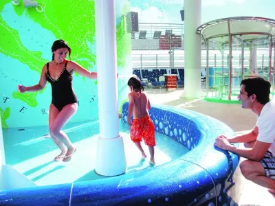 Norwegian Epic - Entertainment