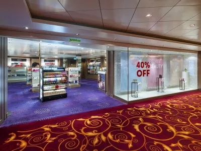 Norwegian Epic - Entertainment