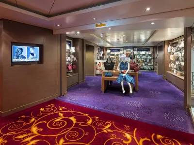Norwegian Epic - Entertainment