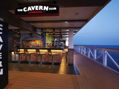 Norwegian Epic - Entertainment