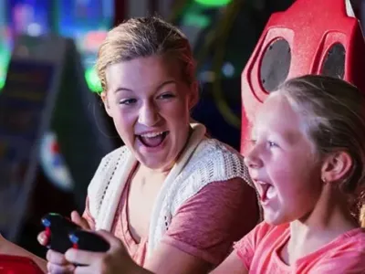 Norwegian Sky - Entertainment