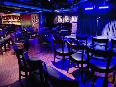NCL_Norwegian_Epic_Headliners_Comedy_Club