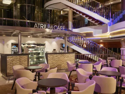 NCL_Norwegian_Star_Atrium_Cafe___Bar_1