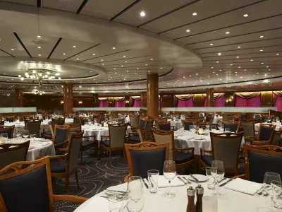 NCL__Norwegian_Sun__Four_Seasons