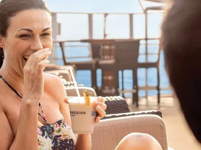 Norwegian Bliss - Entertainment