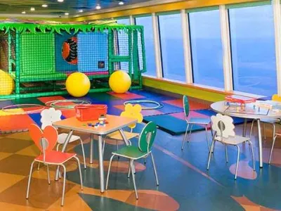 Norwegian Gem - Kids & Teens