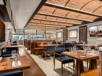 Oceania Vista - Dining