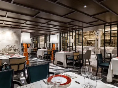 Oceania Vista - Dining