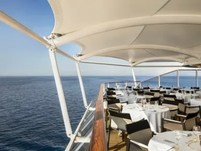 Oceania Vista - Dining