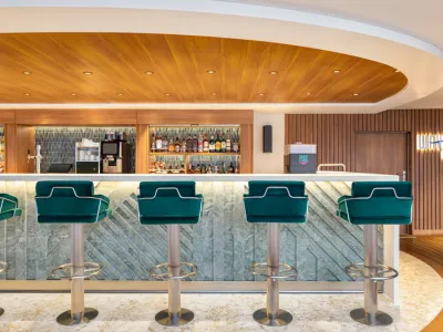 Oceania Vista - Dining