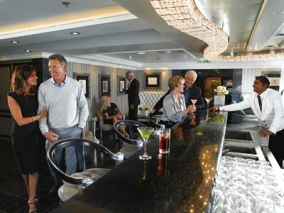 Oceania Nautica - Entertainment