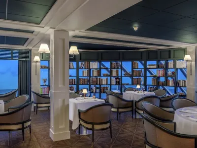 Oceania Riviera - Dining