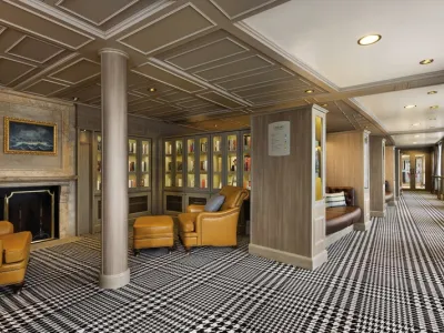 Oceania Riviera - Entertainment