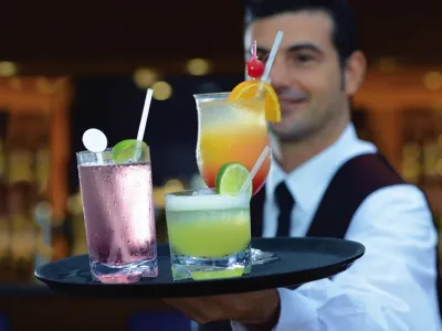 Oceania Insignia - Entertainment