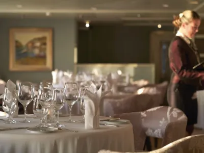 Oceania Riviera - Dining