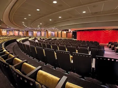 Oceania_Cruises_Riviera_Lounge