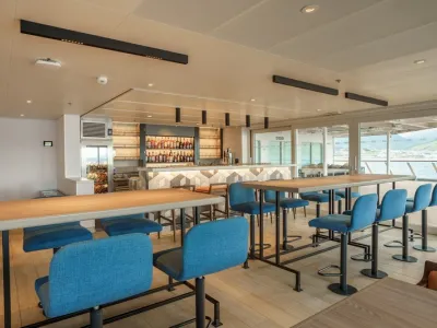 Ultramarine - Dining