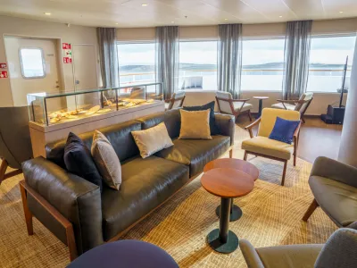 Ultramarine - Entertainment