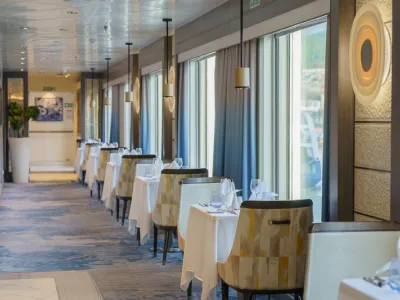 Ocean Explorer - Dining