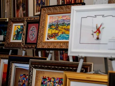 Allure of the Seas - Entertainment