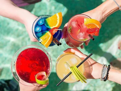 Adventure of the Seas - Entertainment