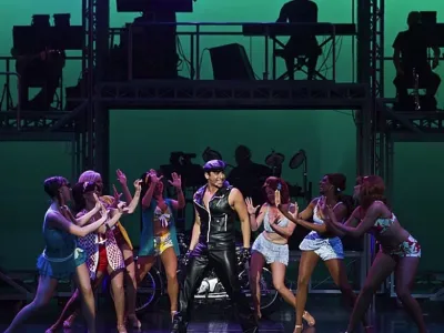 Enchantment of the Seas - Entertainment