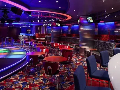 Allure of the Seas - Entertainment