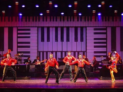 Radiance of the Seas - Entertainment