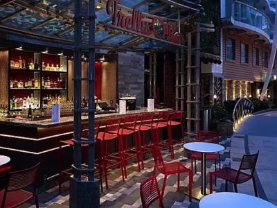 Allure of the Seas - Entertainment