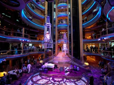 Radiance of the Seas - Entertainment