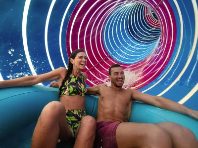 RCI_Icon_of_the_Seas_Hurricane_Hunter_Cat_6_Waterpark_-_R.Jordan