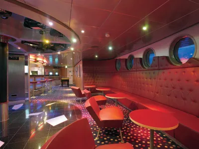 RCI_Jewel_FuelLounge_2