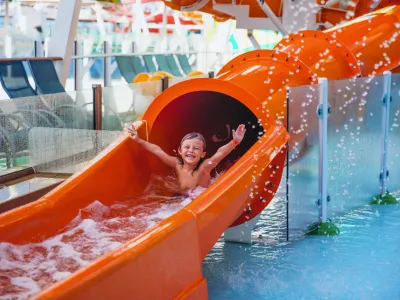 RCI_Oasis_Class_Splashaway_Bay-_Aaron_Fam