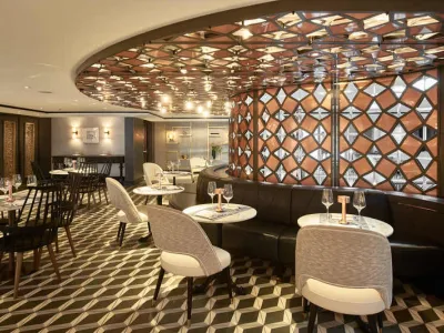 Riverside Mozart - Dining