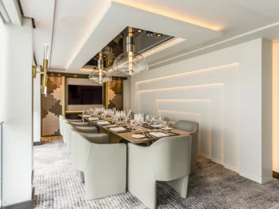 Riverside Ravel - Dining