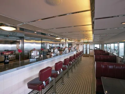 Mariner of the Seas - Dining