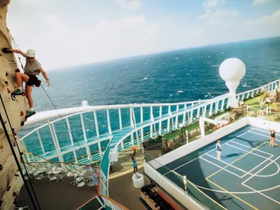 Explorer of the Seas - Entertainment